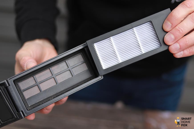 The pre-filter of the Ecovacs Deebot X1 OMNI can be seen in the close-up view.